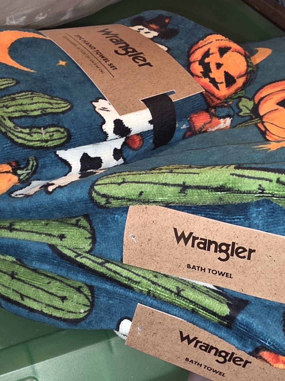Wrangler Ghost Pumpkin Bath Towel Set
